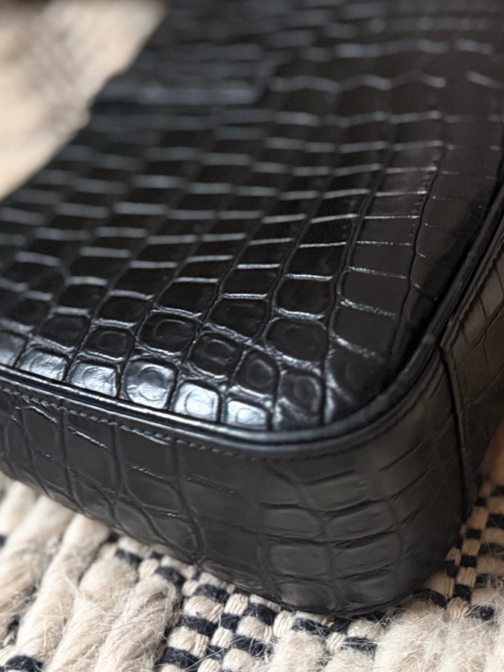 Saint Laurent Le 5 À 7 Shoulder Bag - Picture 7 of 8